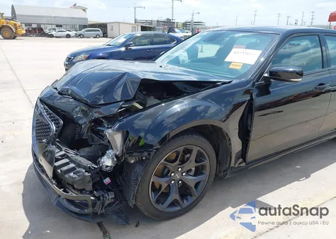 2021 Chrysler 300 300S из США, поврежденный, VIN 2C3CCABT6MH567207